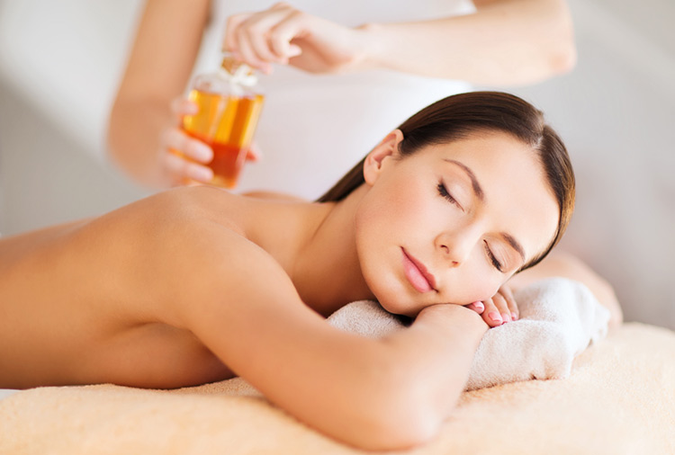 5 aceites para masajes que no manchan nada | Biotrendies Beauty