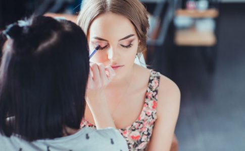 Consejos de maquillaje para pieles claras
